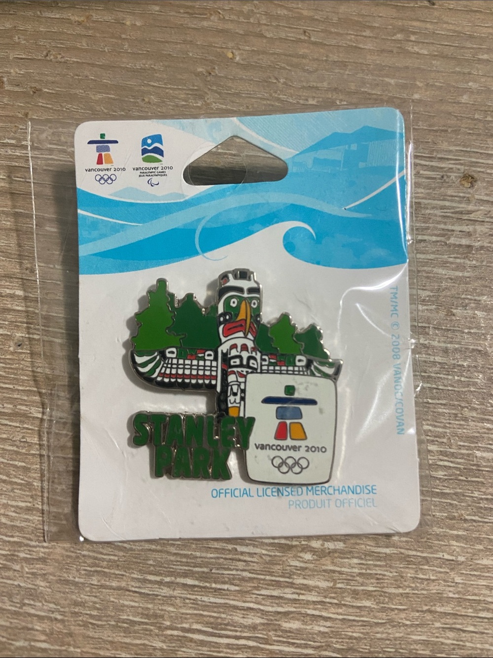 Vintage Vancouver 2010 Stanley Park Souvenir Pin - Totem with Trees